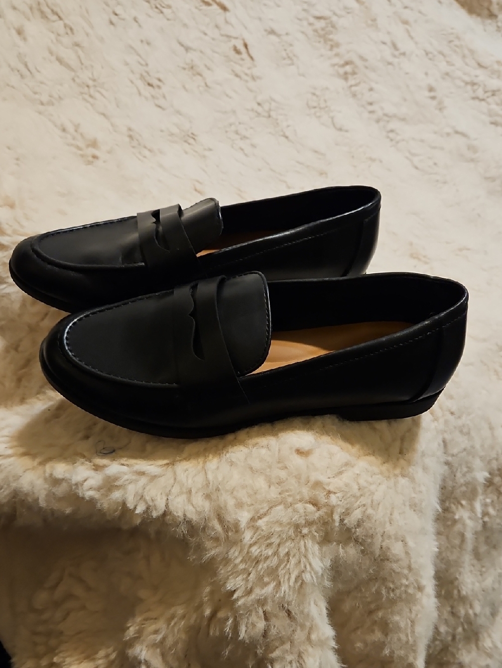 Kensie Black Classic Penny Loafers